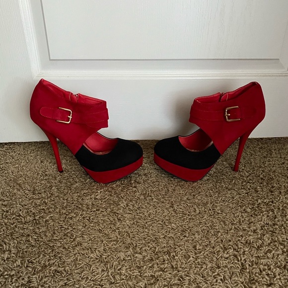 Red and black platform heels - Picture 5 of 6